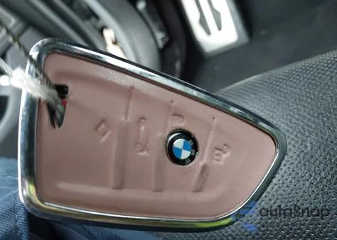 2018 BMW 750I z USA, uszkodzony, nr VIN WBA7F0C52JGM23107